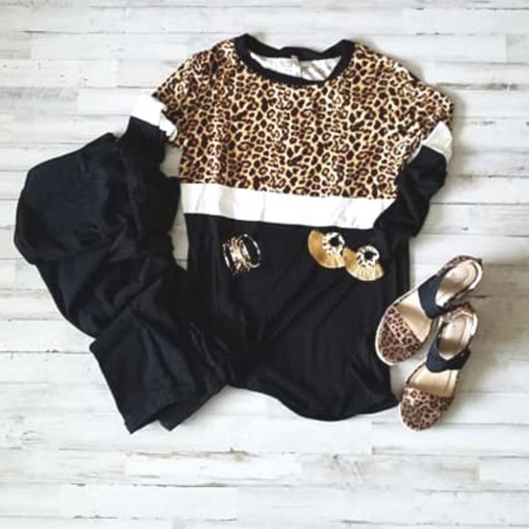 Leopard Color Block Top - Picture 4 of 4